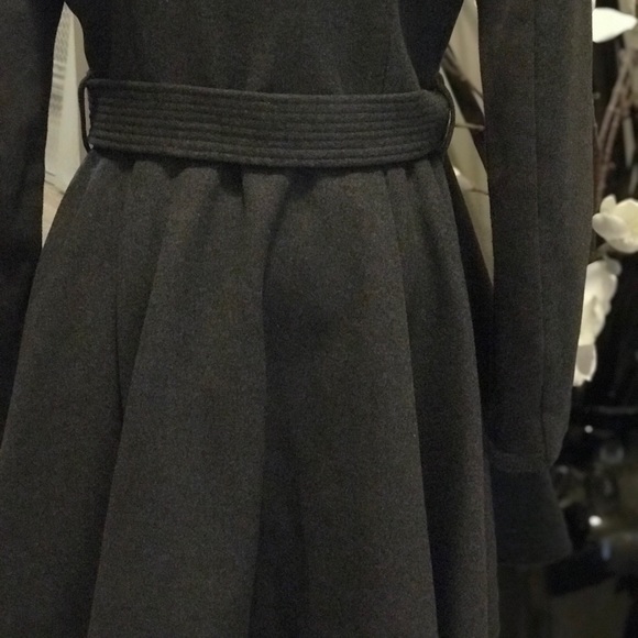 Coat - Picture 2 of 7